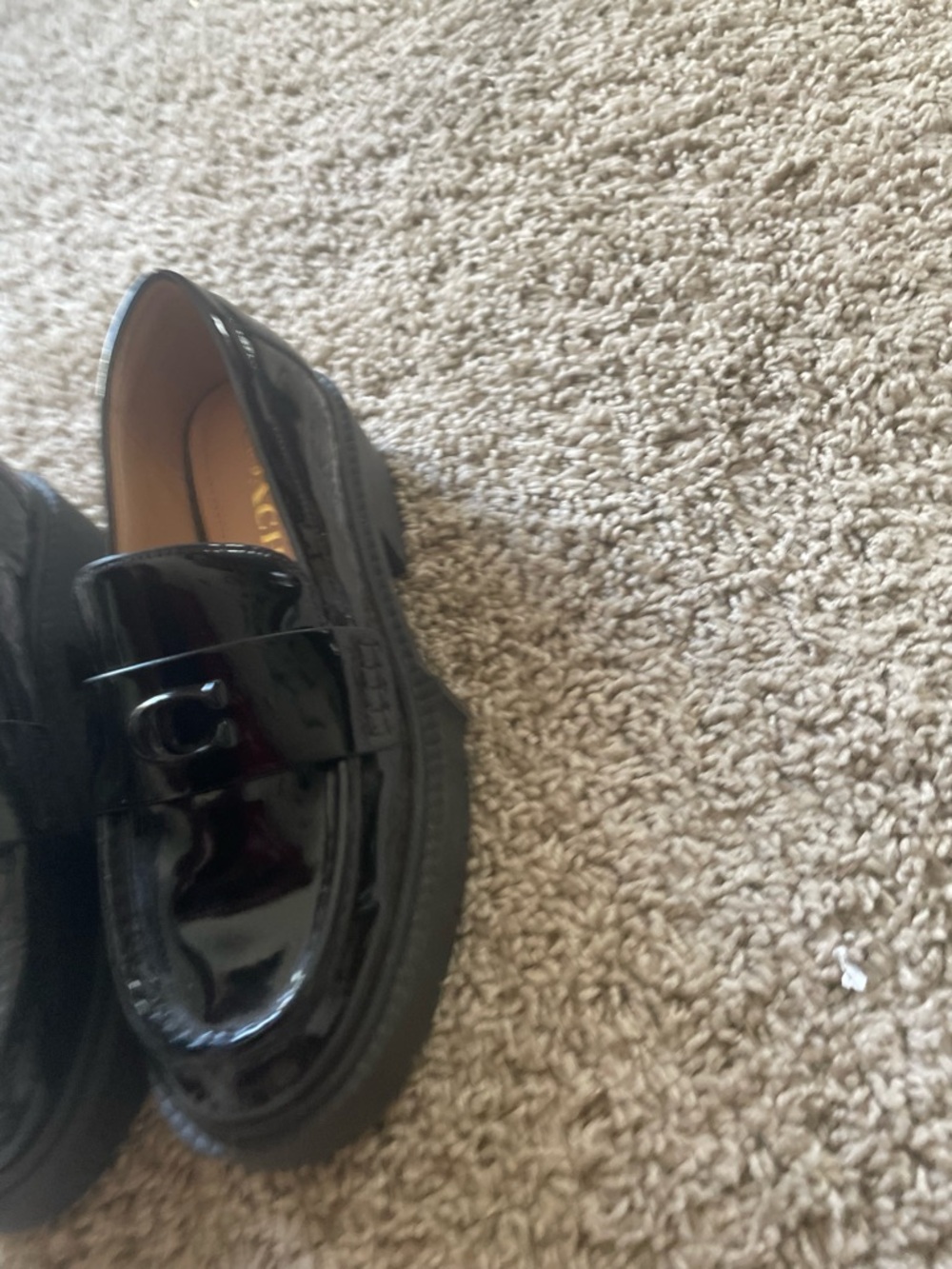 Coach Leah Patent Leather Loafer with a Chunky Lug Sole  in Sz 37/7 NWOB - Picture 9 of 11